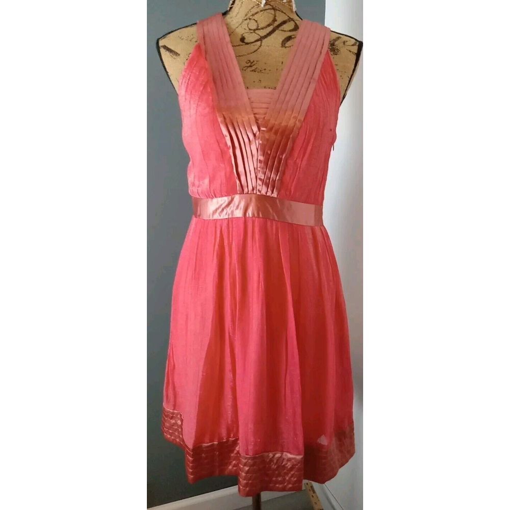 Grifflin Paris Women Salmon Pink Satin Trim Pleated Lined Side Zip Dress Size M